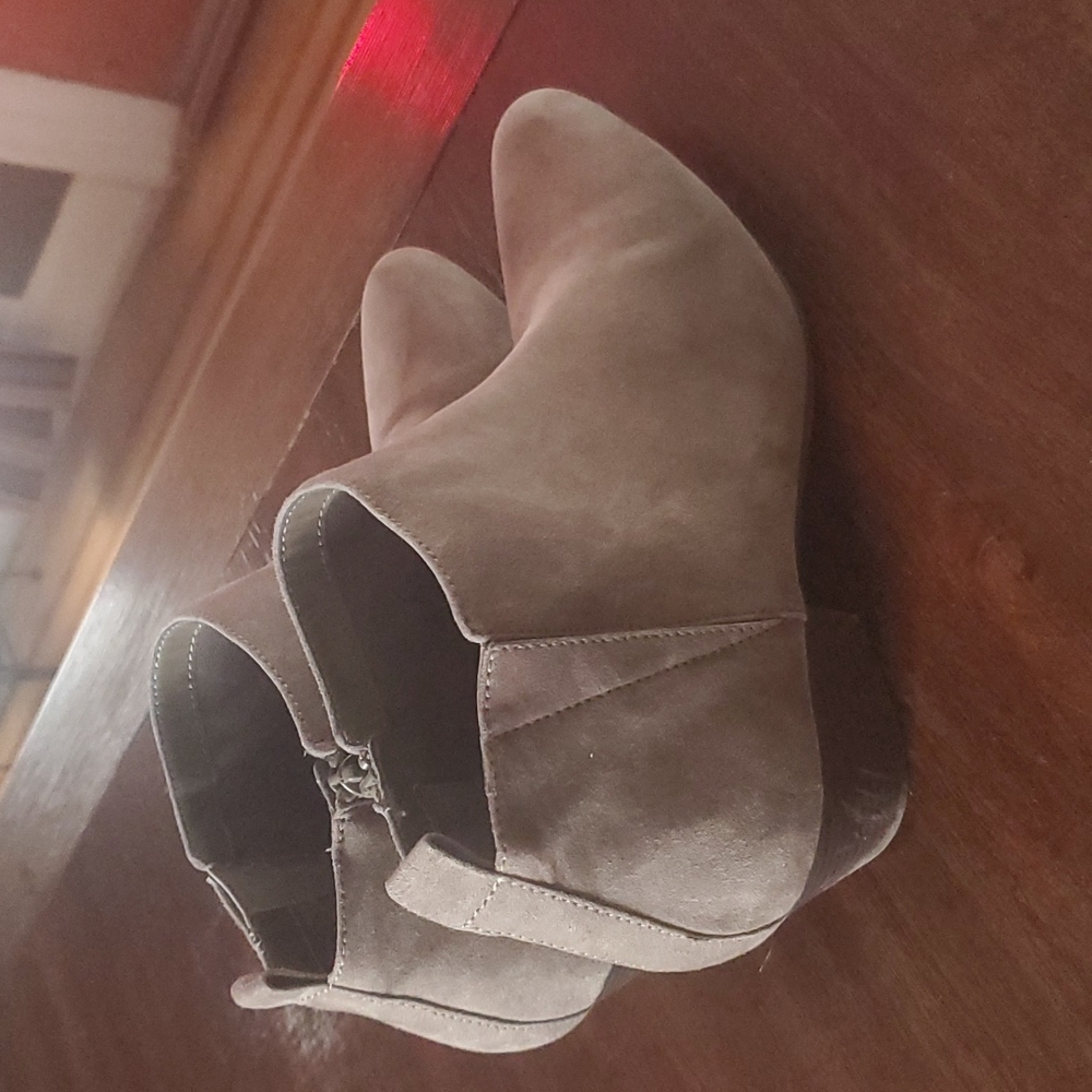 Old Navy Booties 9